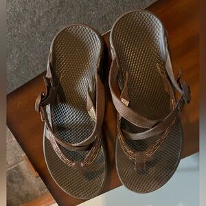Chaco Brown & Pink Sandals sz 10